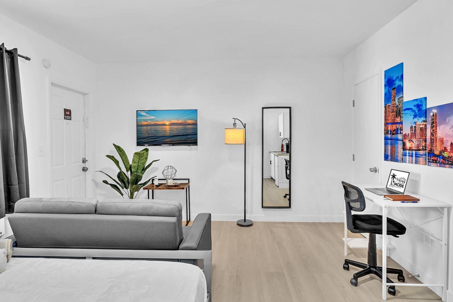 Young Circle & Hollywood Blvd Posh Studio Suite Exteriör bild