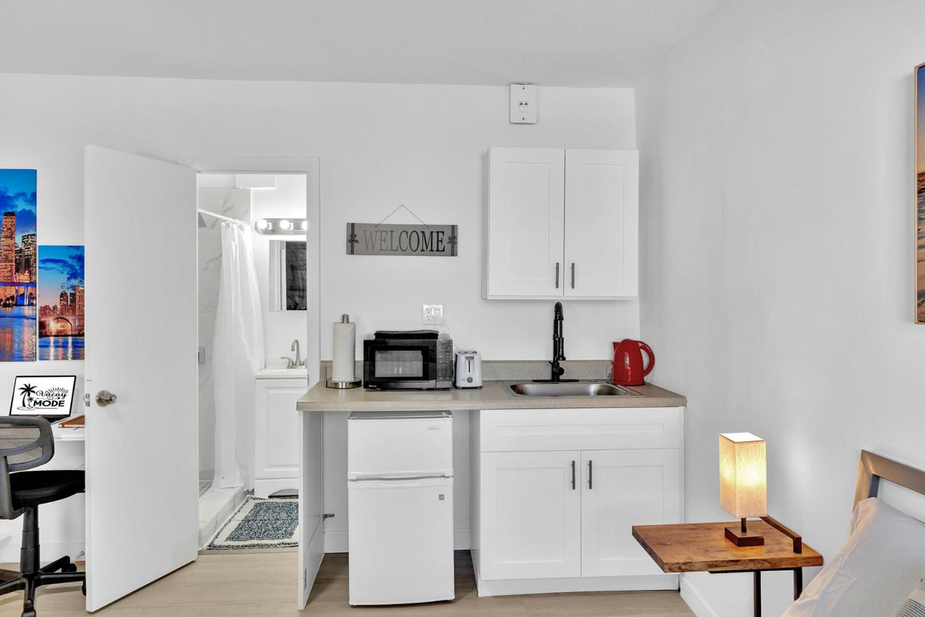 Young Circle & Hollywood Blvd Posh Studio Suite Exteriör bild