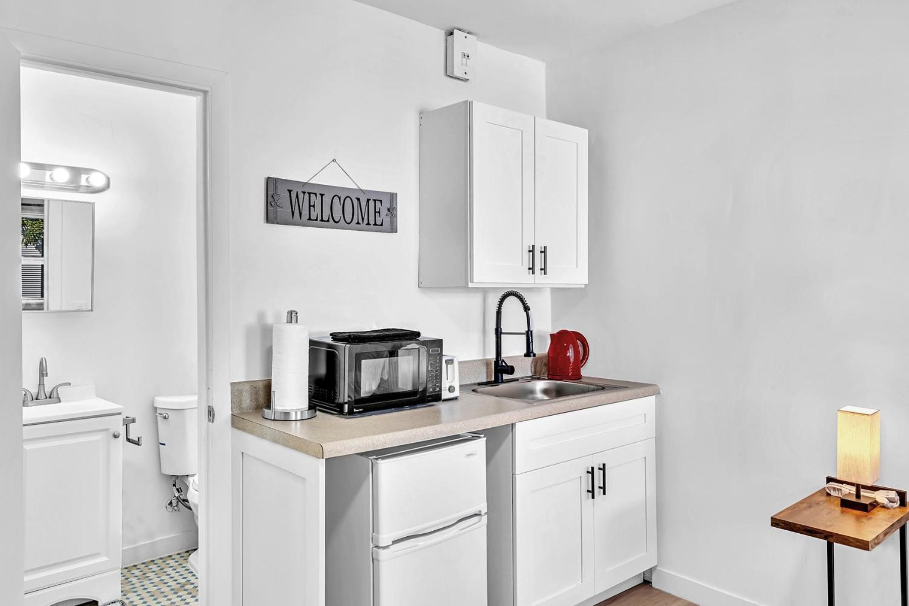 Young Circle & Hollywood Blvd Posh Studio Suite Exteriör bild