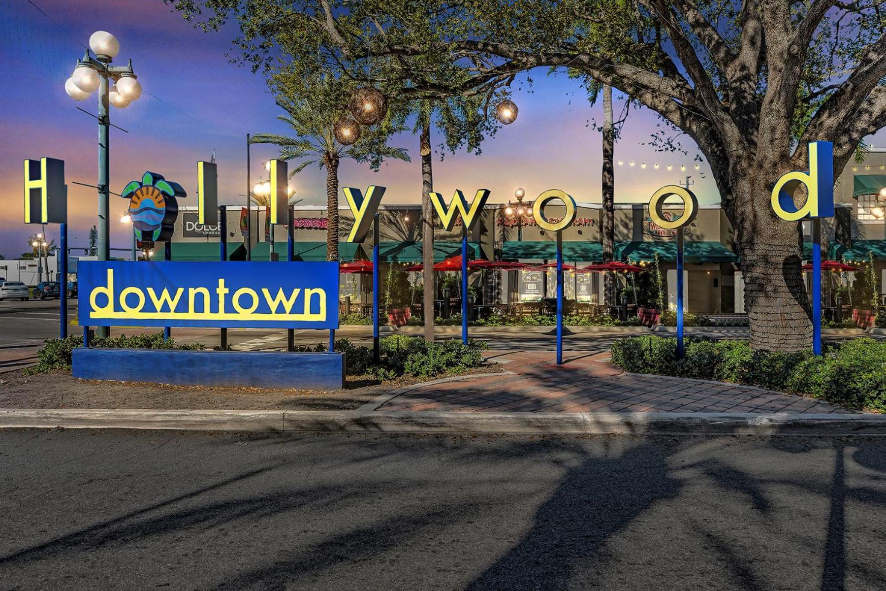 Young Circle & Hollywood Blvd Posh Studio Suite Exteriör bild